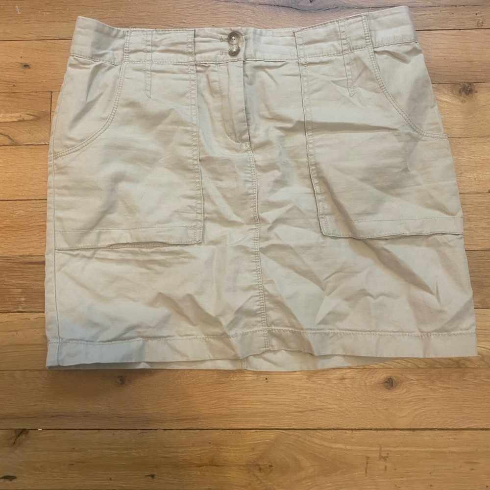 Ann Taylor Loft Khaki Button Up Skirt ⭐️ - Picture 3 of 5